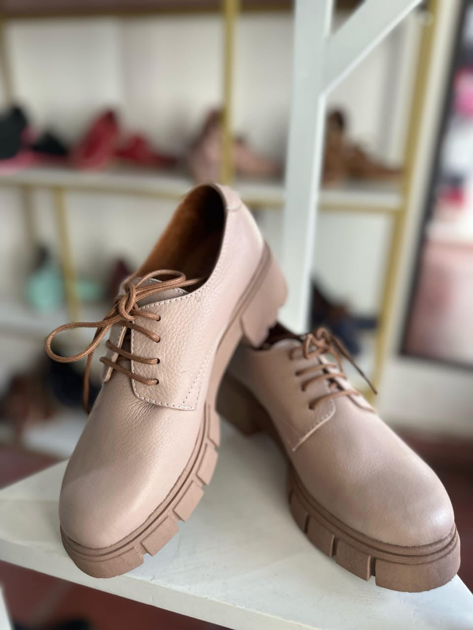 Derby rose para dama