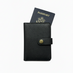 Portapasaporte de cuero negro