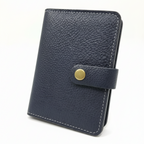 Portapasaporte de cuero azul